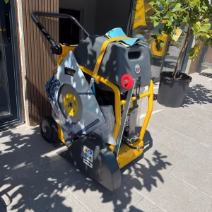 Tagliasfalto Wacker-neuson bfs 735