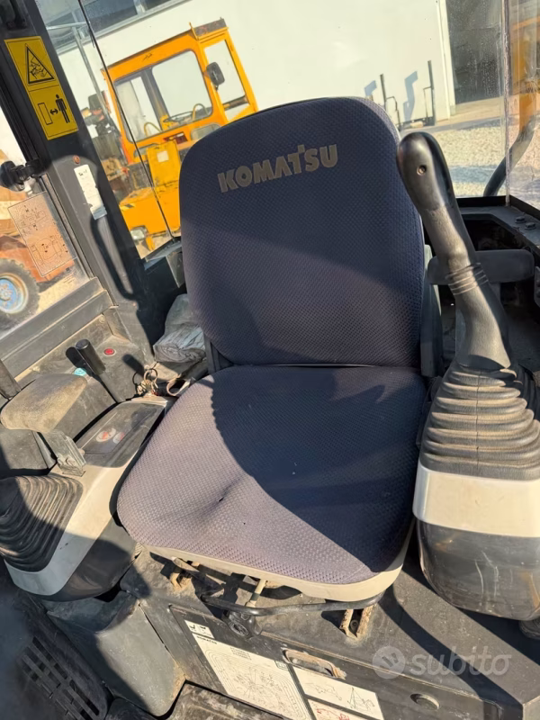 Miniescavatore PC 30 Komatsu